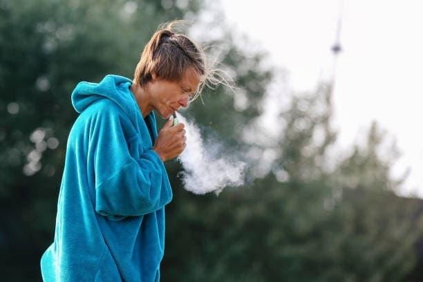 xoilac 365 honest review and pros and cons - are e cigarettes better than smoking and is xoilac 365 worth trying