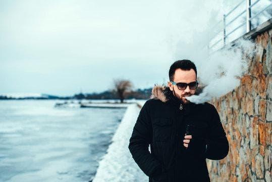 Essential electronic cigarette accessories for modern vapers and practical tips for đá gà trực tiếp c4 viewers