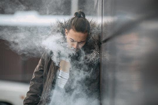 Disposable Vapes Buying Guide and battery e cig Comparison for Performance and Value